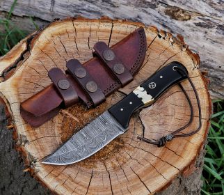 Custom Handmade Damascus Steel Hunting Skinning Knife Horn Handle